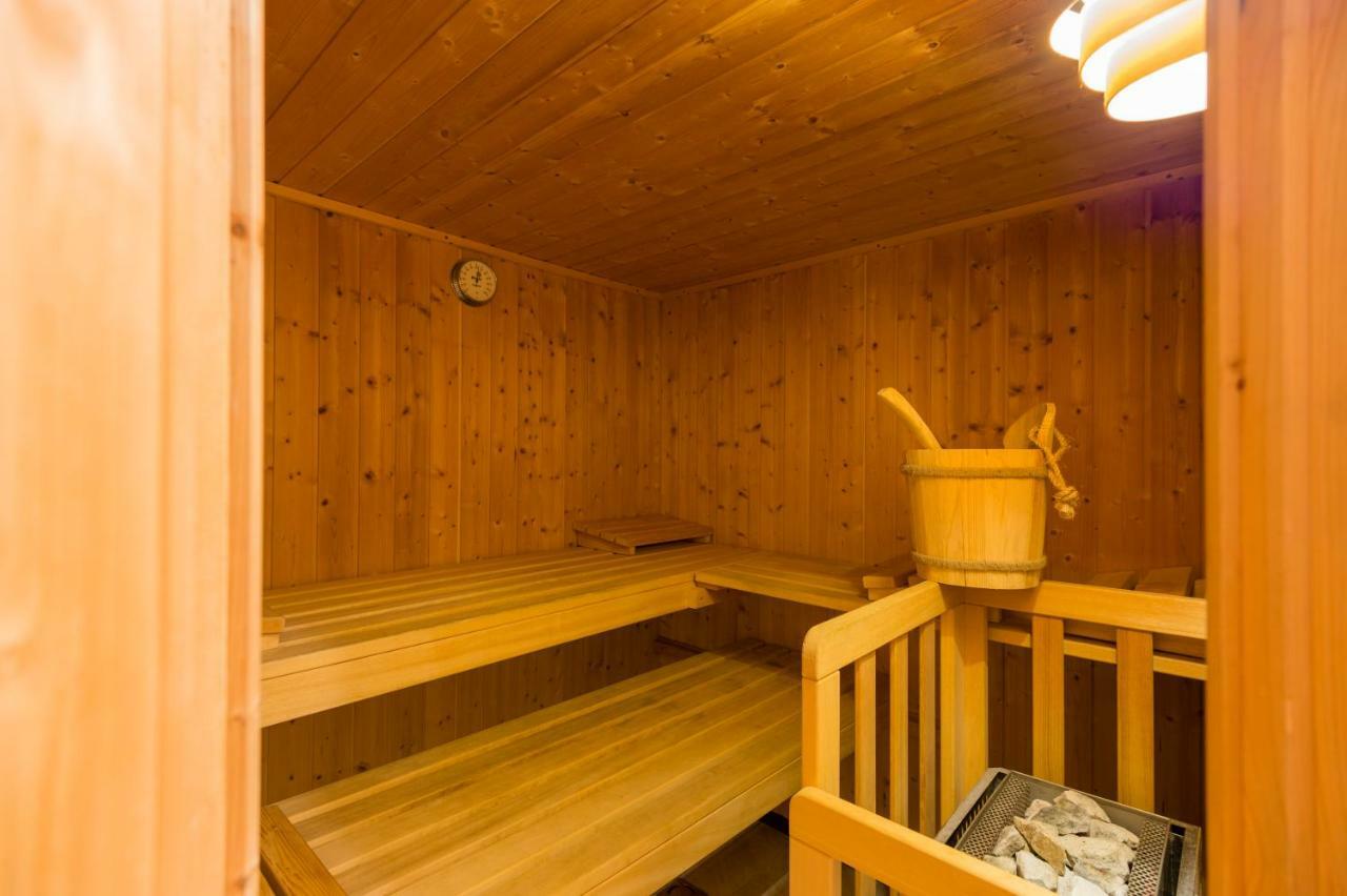Haus Central Lofer Bagian luar foto
